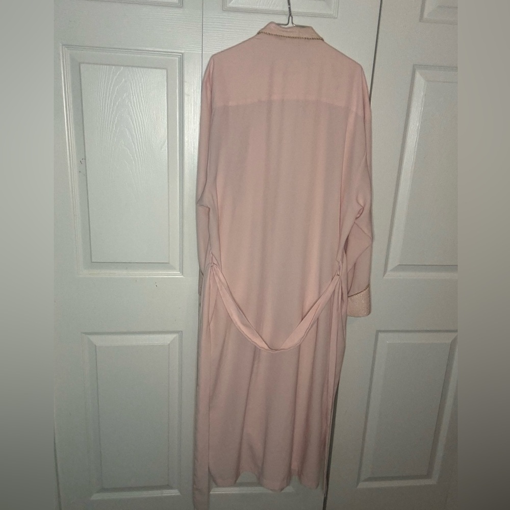 38. Vintage Victoria’s Secret Gold Label Robe - Picture 3 of 5